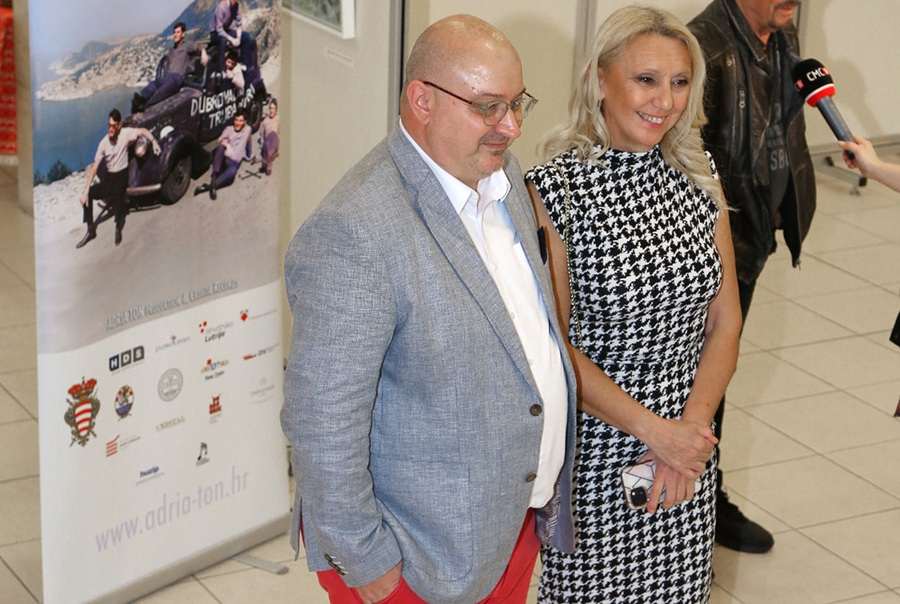 PREMIJERA FILMA O DUBROVAČKIM TRUBADURIMA ODUŠEVILA PUBLIKU: Emocije, glazba i povratak u jedno zaboravljeno vrijeme premijera dugometražnog dokumentarnog filma "JEDAN DAN - Priča o Dubrovačkim trubadurima" / Foto: Vjekoslav Gavrić