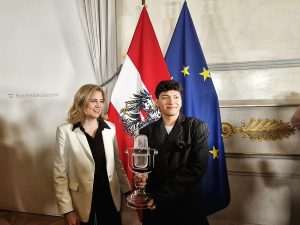 JJ s šeficom diplomacije Meinl-Reisinger