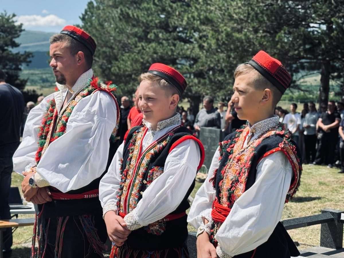 PROSLAVLJEN BLAGDAN SV. SPASA NA IZVORU CETINE: Fra Marinko Vukman pozvao na vjernost i čuvanje identiteta PROSLAVLJEN BLAGDAN SV. SPASA NA IZVORU CETINE: Fra Marinko Vukman pozvao na vjernost i čuvanje identiteta
