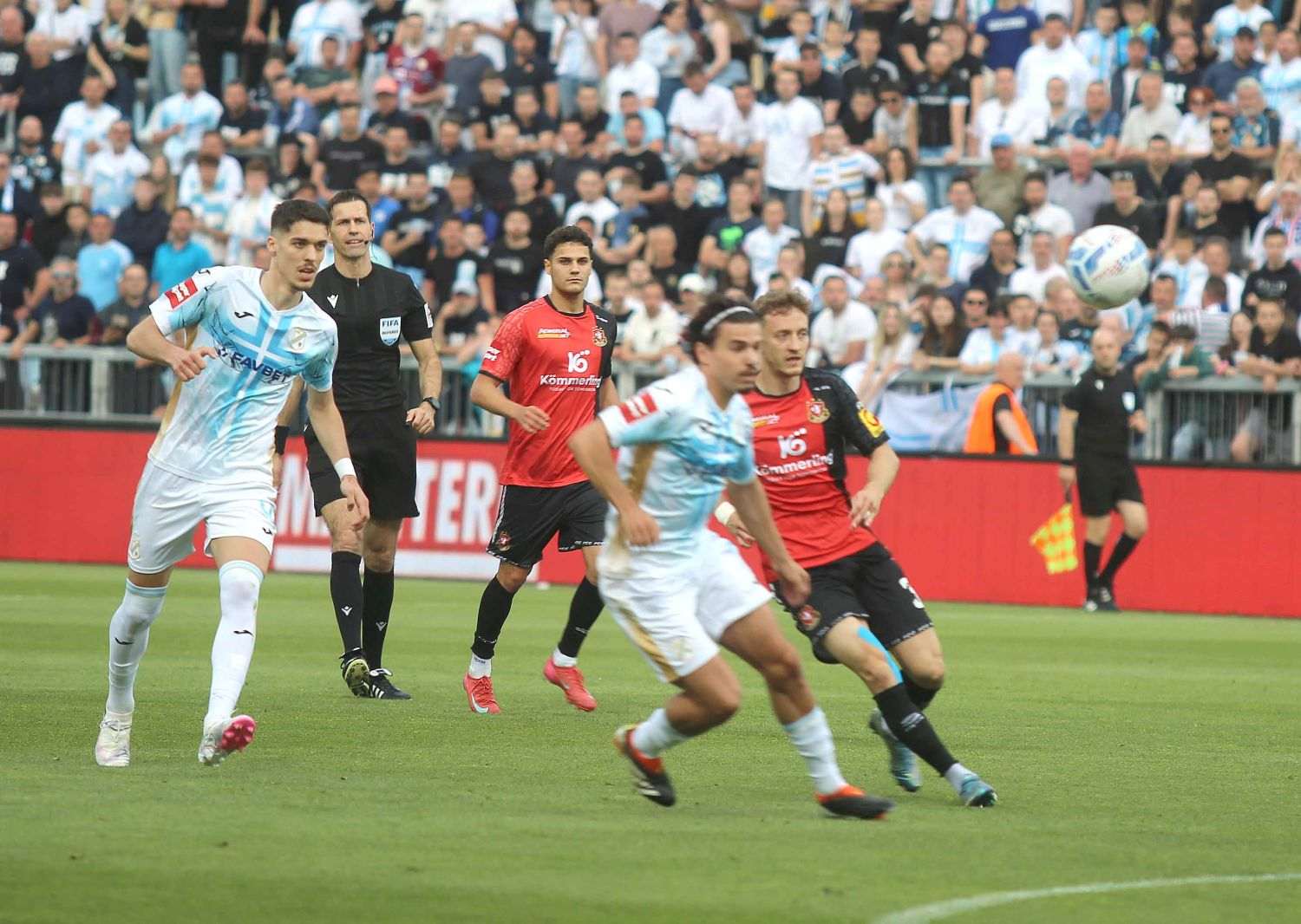 RIJEKA SE VRATILA NA PRVO MJESTO: Pobjedom od 2:1 protiv Gorice, momčad s Rujevice bježi Dinamu 1 bod Detalj s utakmice Rijeka - Gorica / Foto: Hina