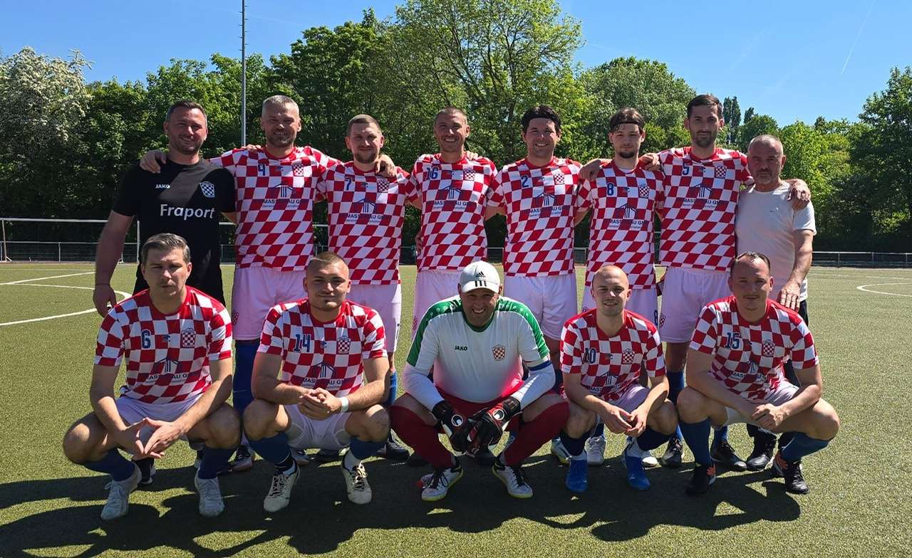 POBJEDAN NAKON 6 KOLA: Croatia Frankfurt u derbiju začelja s 2:1 savladala Viktoria Preußen, Croatia II trećom uzastopnom pobjedom izbila na vrh ljestvice Druga momčad Croatije Frankfurt / Foto: Fenix (Daniel Pleša)