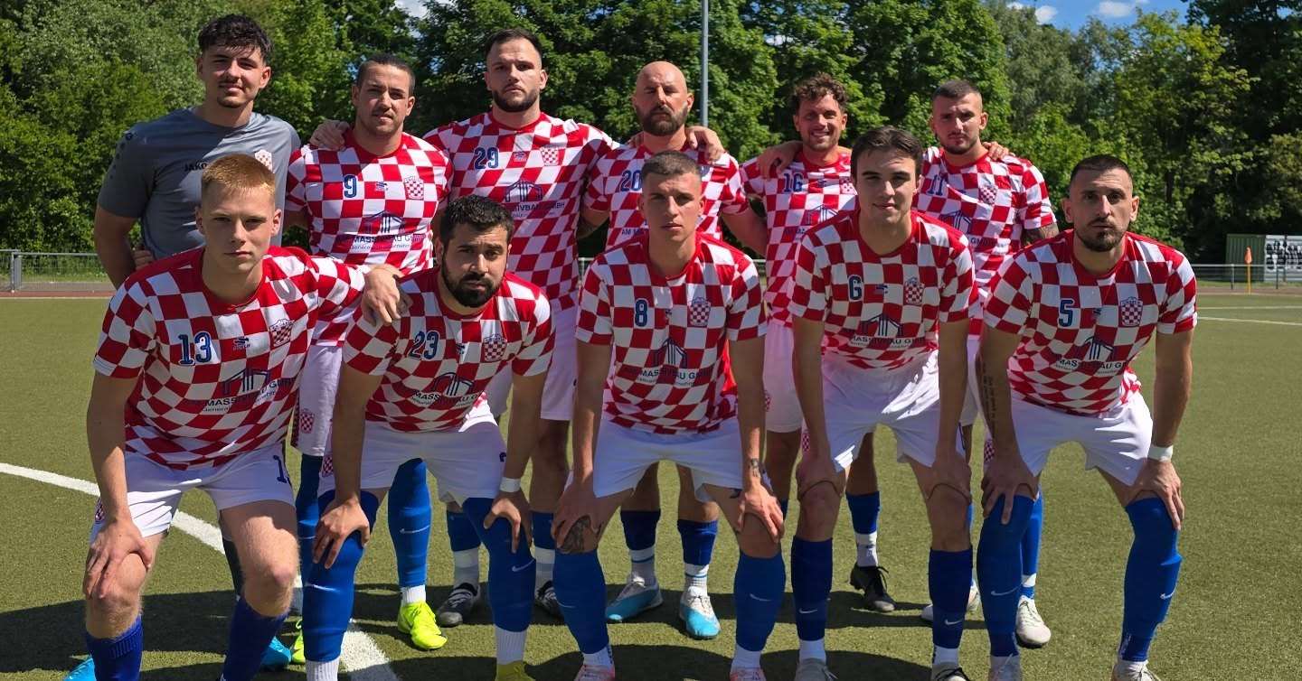 CROATIA FRANKFURT NAPUSTILA ZAČELJE: Hrvatska momčad preokretom stigla do treće uzastopne pobjede Momčad Croatije Frankfurt / Foto Fenix (D. Pleša)