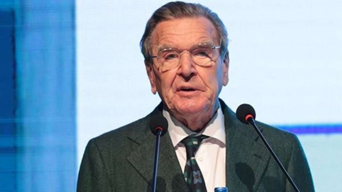 Bivši njemački kancelar Gerhard Schröder / Foto: Anadolu