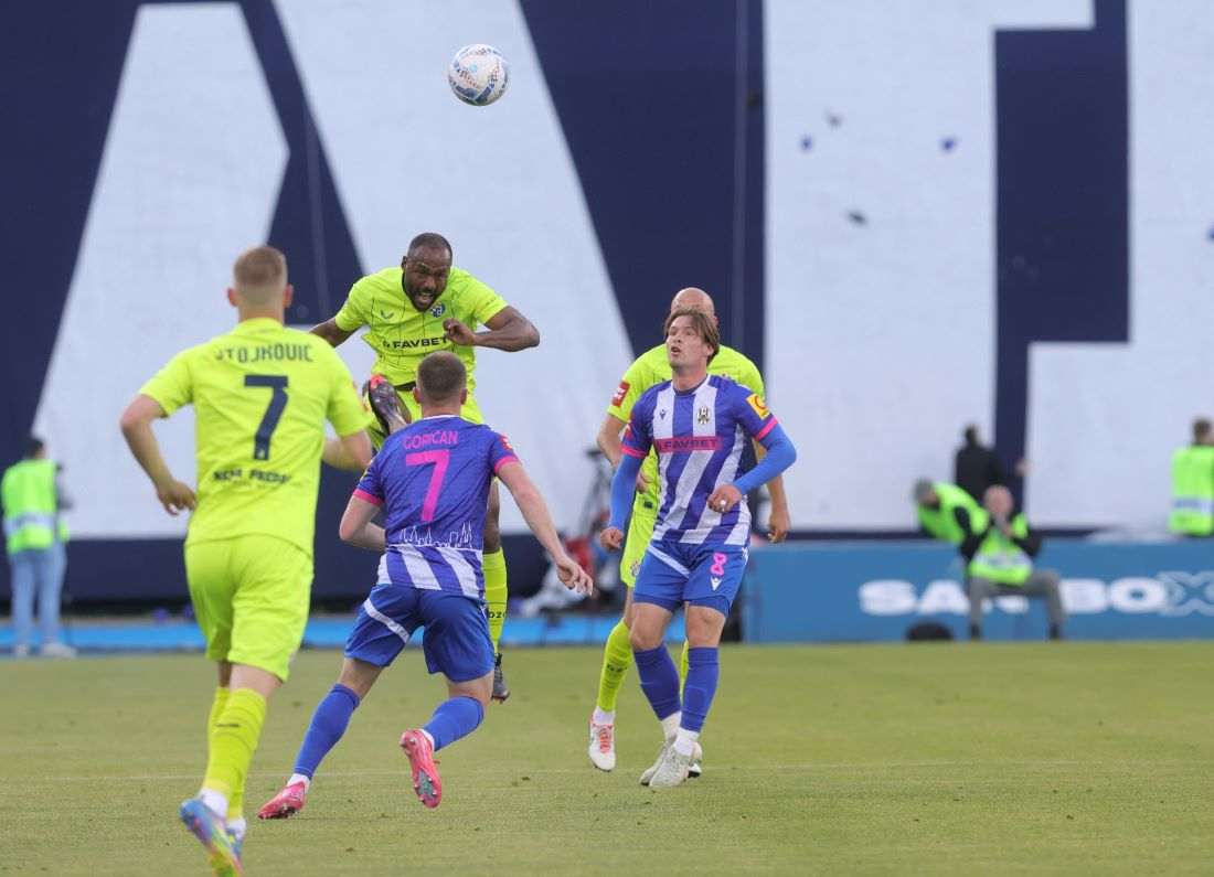 DERBI NA MAKSIMIRU: Dinamo kiksao protiv Lokomotive, Rijeka u Splitu može do naslova! DERBI NA MAKSIMIRU: Dinamo kiksao protiv Lokomotive, Rijeka u Splitu može do naslova!