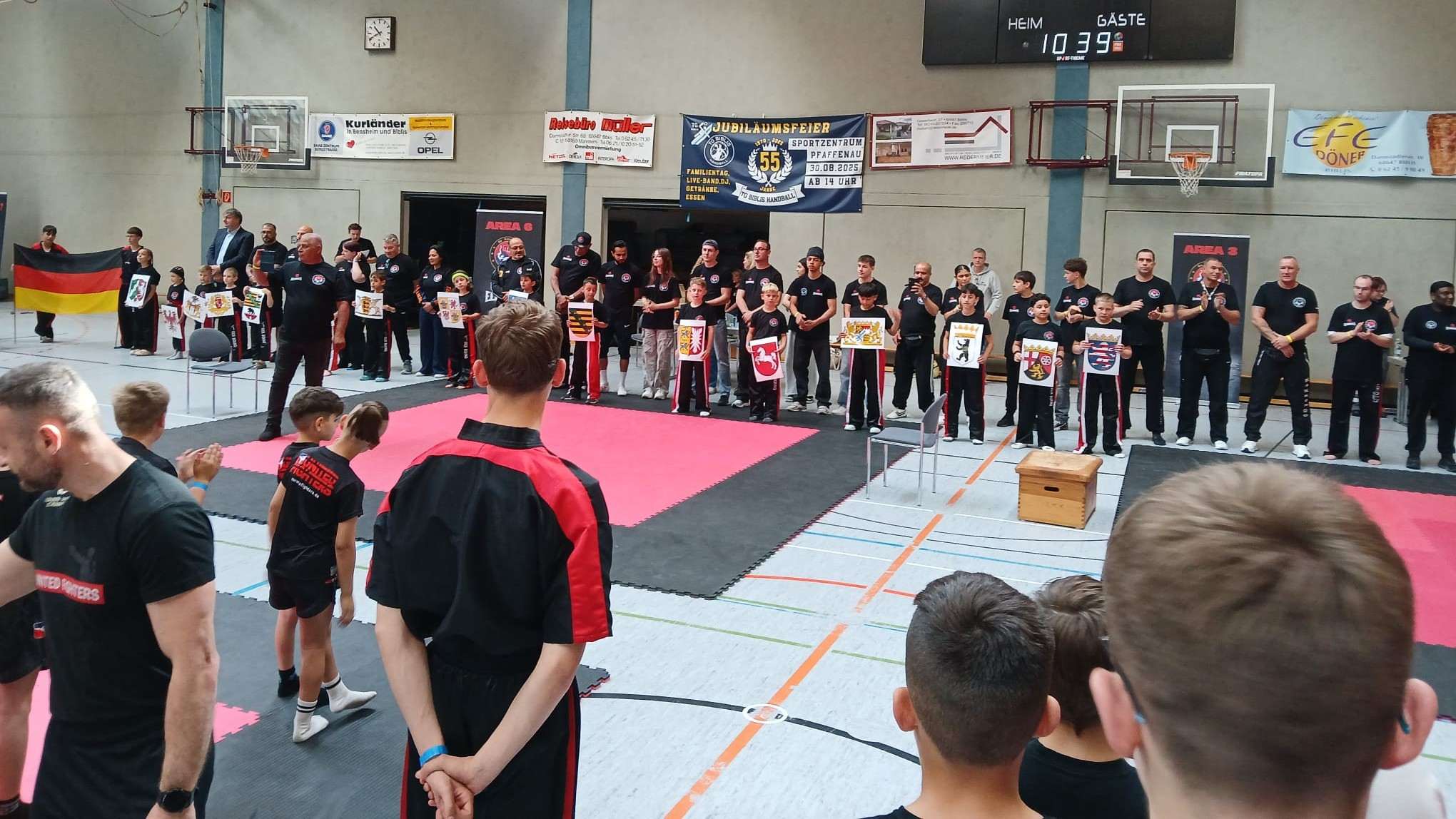 NOVI USPJEH ČLANOVA HRVATSKOG KLUBA IZ WIESBADENA: Borci borilačkog Fight Cluba MK Wiesbaden osvojili 4 prva i jedno 2. mjesto na turniru u Biblisu Borci borilačkog Fight Cluba MK Wiesbaden na turniru u Biblisu / Foto: Fenix (M.B.)