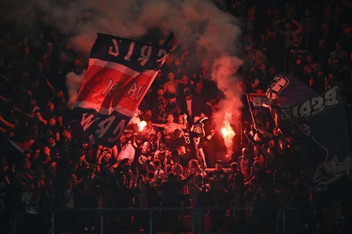 Navijači PSG-a na utakmiciPSG - Arsenal / Foto: Anadolu