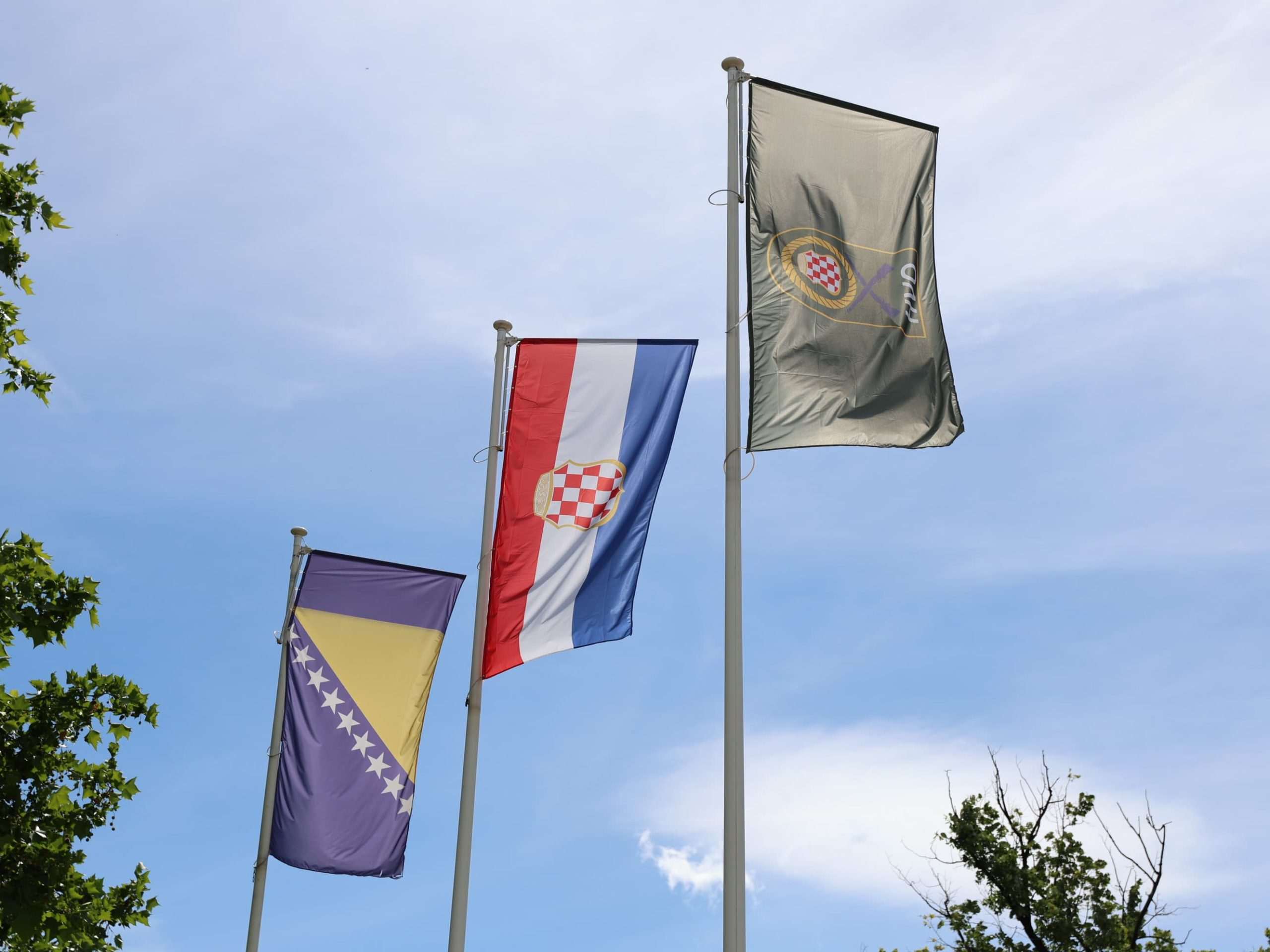 31. OBLJETNICA HVIDRA-e MOSTAR: Čović i izaslanstvo HNS-a BiH odali počast hrvatskim braniteljima 31. OBLJETNICA HVIDRA-e MOSTAR: Čović i izaslanstvo HNS-a BiH odali počast hrvatskim braniteljima