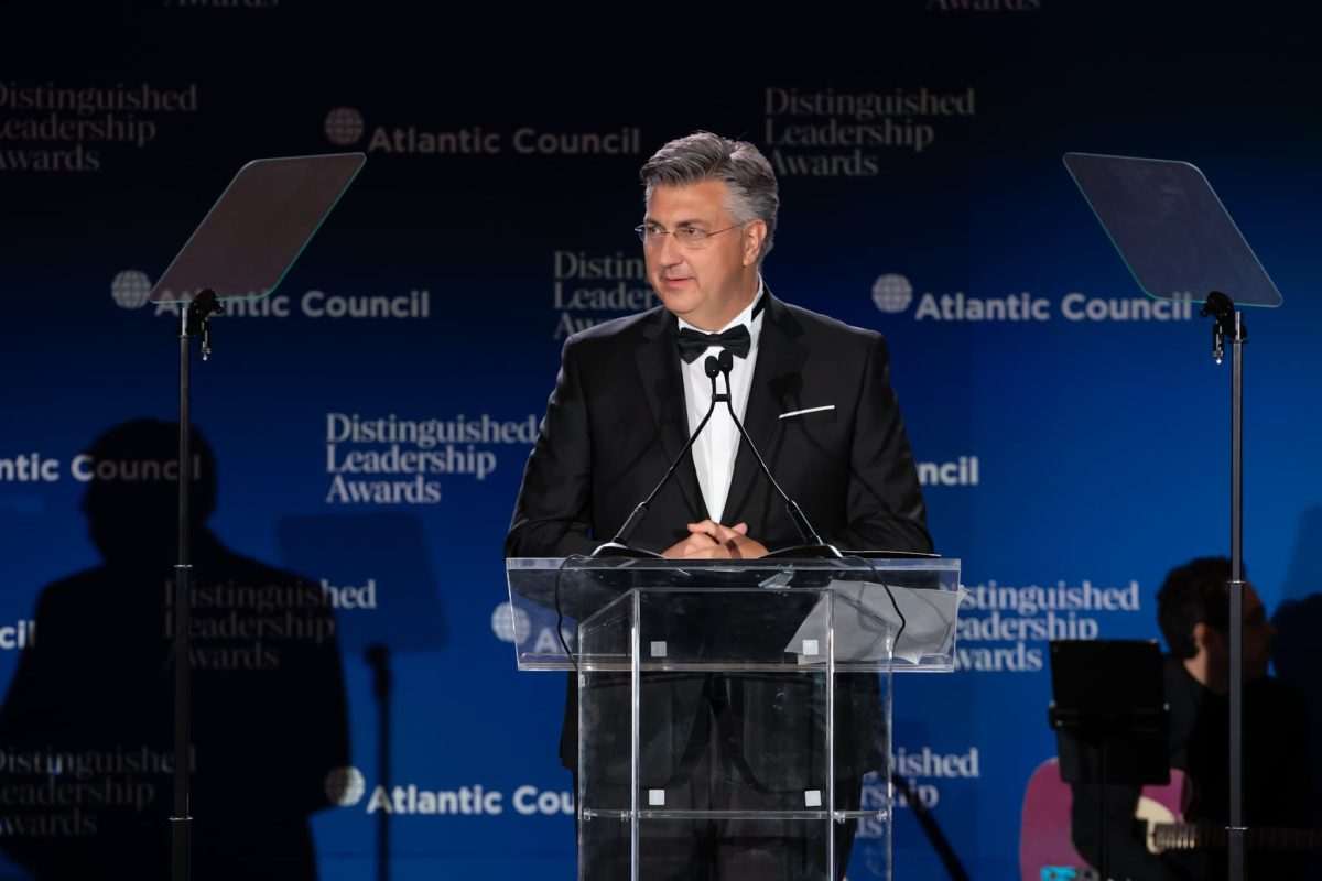 Premijer Andrej Plenković je rekao u Washingtonu da je nagrada Atlantskog vijeća "priznanje Hrvatskoj i svemu što smo radili proteklih godina" / Foto: Preslik FB Andrej Plenković