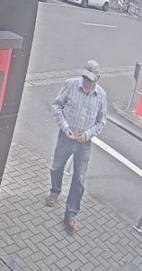 POLICIJA TRAGA ZA POČINITELJEM, OBJAVILI I FOTOGRAFIJE: Tko i zašto ubrizgava kiselinu u parkirne uređaje?