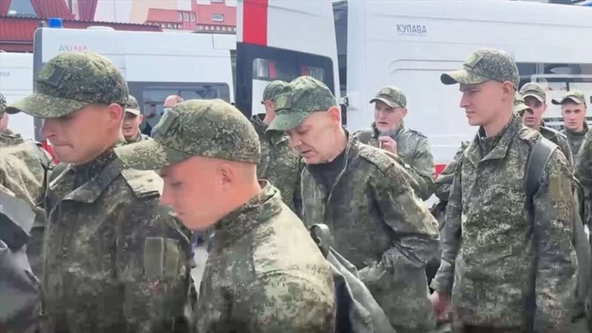 (FOTO) Rusija i Ukrajina razmijenile stotine ratnih zarobljenika Rusija i Ukrajina razmijenile su po 205 ratnih zarobljenika / FOTO: Anadolu