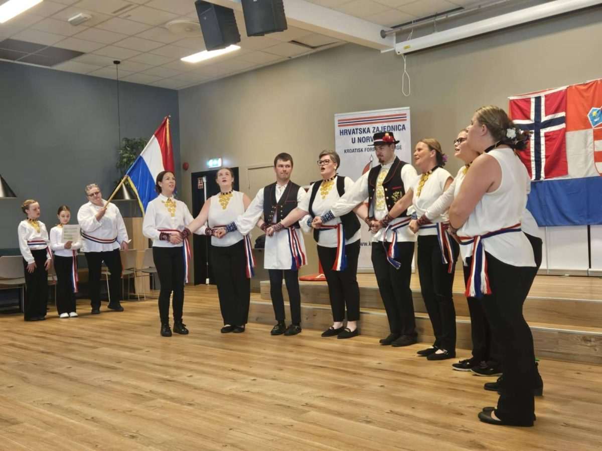 PROSLAVA DANA DRŽAVNOSTI RH U NORVEŠKOJ: Hrvati u tri grada s ponosom obilježili povijesni dan hrvatske neovisnosti Proslava Dana državnosti RH u Norveškoj / Foto: Fenix