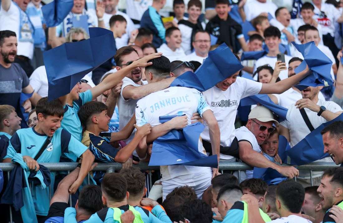 FEŠTA NA RUJEVICI: Rijeka je prvak Hrvatske FEŠTA NA RUJEVICI: Rijeka je prvak Hrvatske