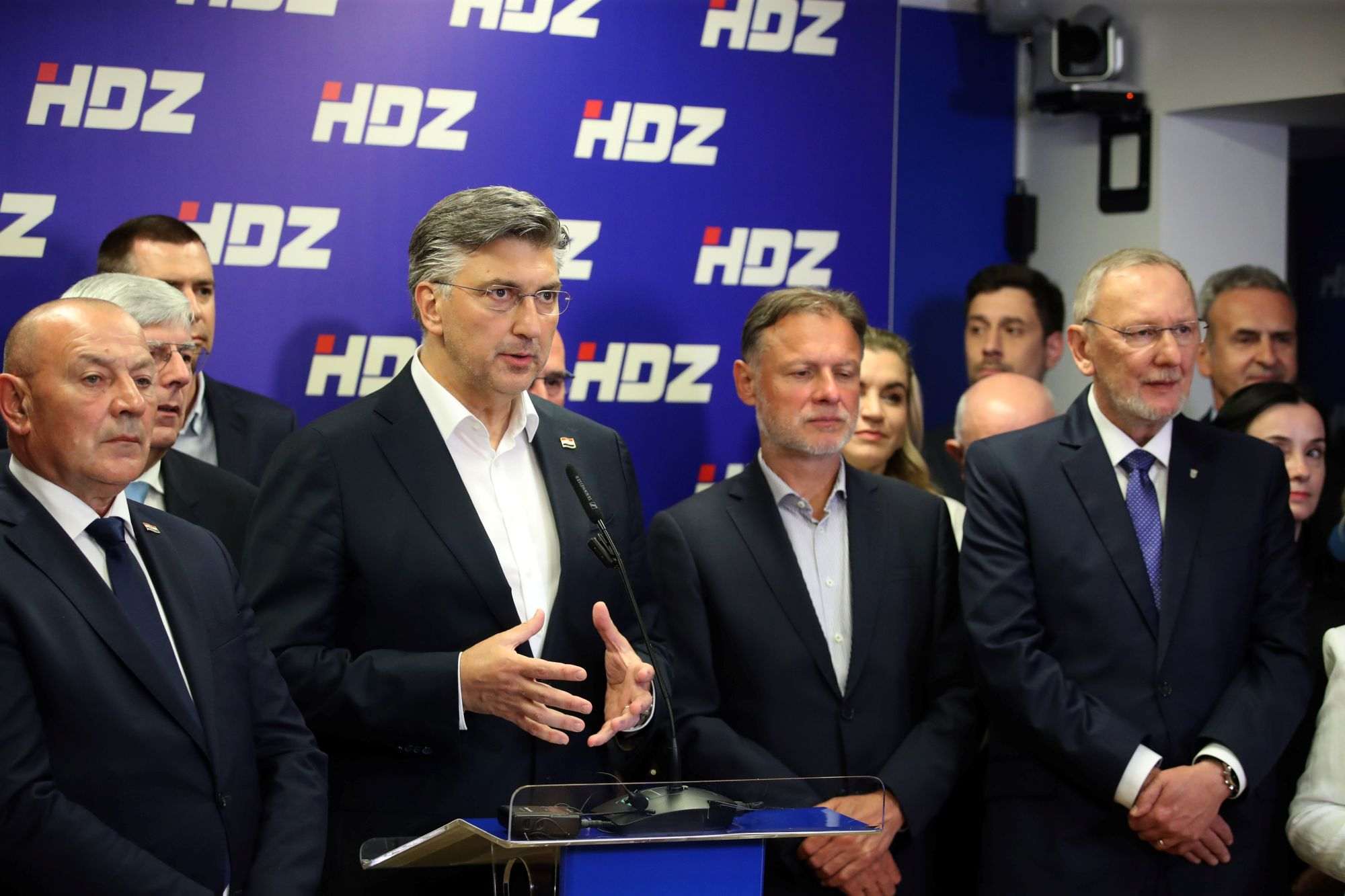 ANDREJ PLENKOVIĆ: HDZ je "odlično odigrao utakmice" i po prvi puta je na vlasti u 2 od 4 velika grada Andrej Planković u stožeru HDZ-a / Foto: Hina