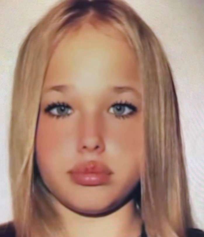 VEĆ 6 DANA NEMA IM TRAGA: U Njemačkoj su nestale tri sestre - Kristina (14), Karolina (15) i Diana (16) VEĆ 6 DANA NEMA IM TRAGA: U Njemačkoj su nestale tri sestre - Kristina (14), Karolina (15) i Diana (16)