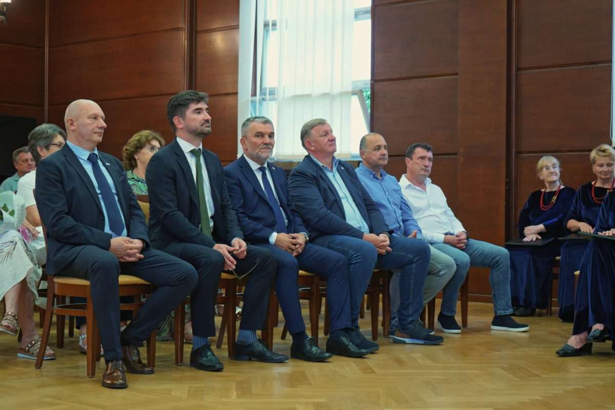 153 GODINE LJUBAVI PREMA ZAGREBU: Predstavljena monografija HOKUD Slobode 153 GODINE LJUBAVI PREMA ZAGREBU: Predstavljena monografija HOKUD Slobode