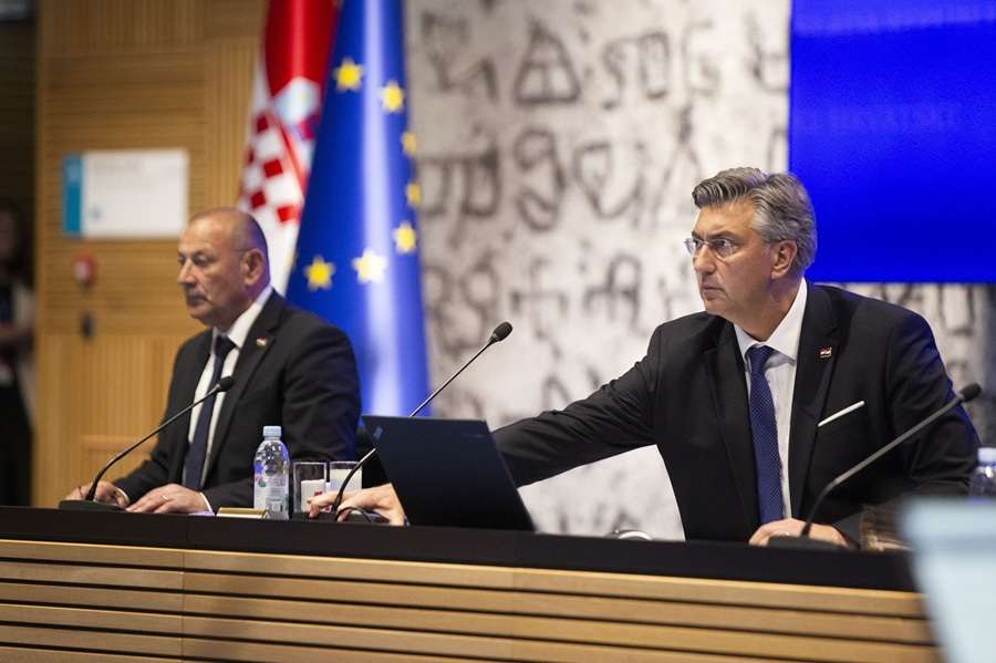 Tomo Medved, Andrej Plenković / Foto: Hina