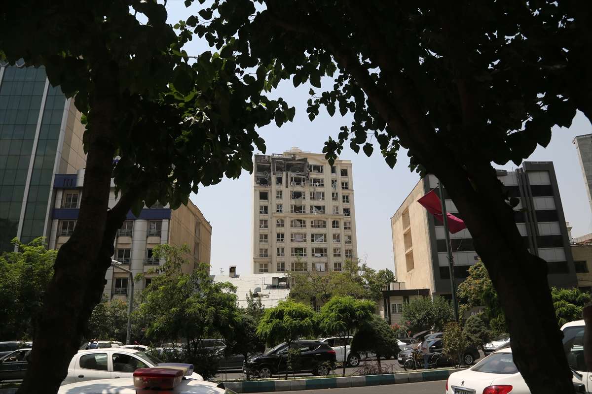 NOVE SERIJE NAPADA TIJEKOM NOĆI: Najmanje 10 ubijenih i 200 ozlijeđenih u Izraelu, Iranski gubici višestruko veći Teheran nakon napada Foto: Anadolu