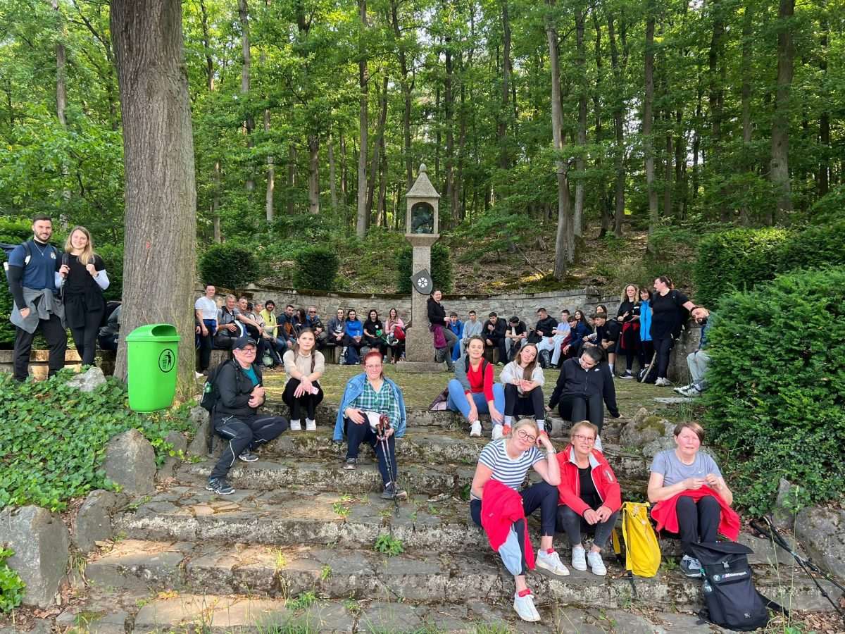 HODOČAŠĆE HRVATA U MARIENTHAL: Mnogi vjernici pješačili su satima kako bi stigli u drevno franjevačko svetište koje ima zanimljivu povijest Gospino svetište Marienthal / Foto: Fenxi (Jakov Šteko)