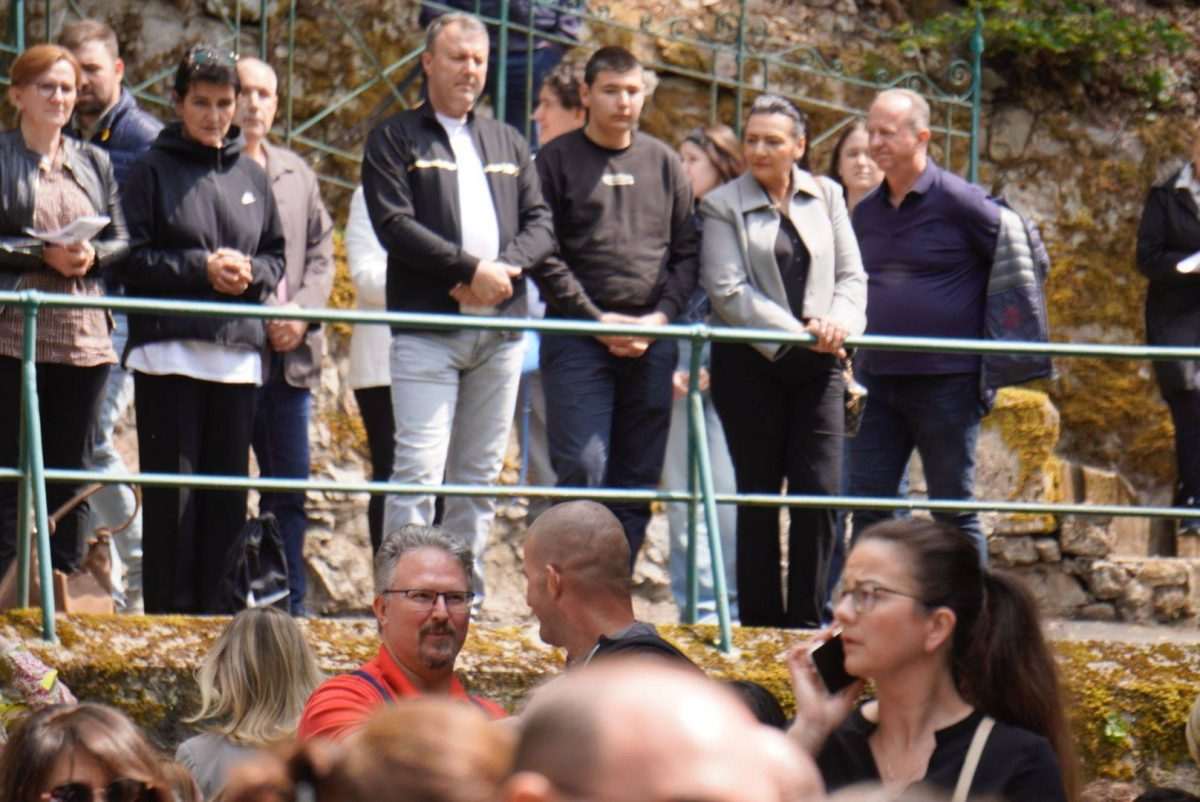 HODOČAŠĆE HRVATA U MARIENTHAL: Mnogi vjernici pješačili su satima kako bi stigli u drevno franjevačko svetište koje ima zanimljivu povijest Gospino svetište Marienthal / Foto: Fenxi (Jakov Šteko)