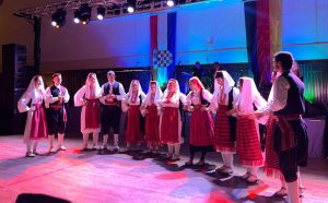 DVA DESETLJEĆA TRADICIJE: Na Ričičkoj noći u Heusenstammu nedaleko od Frankfurta okupilo se gotovo tisuću ljudi