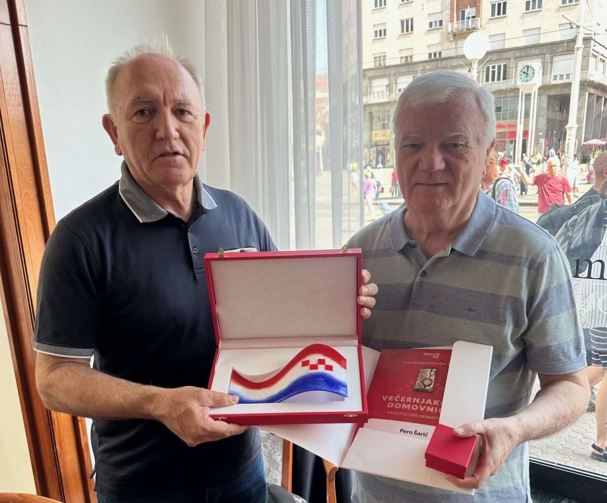 PRIČA O ČOVJEKU KOJI JE 50 GODINA POSVETIO HRVATSKOM ISELJENIŠTVU: Pero Šarić je postao simbol hrvatskog iseljeničkog nogometa i zaslužio prestižno priznanje Stipe Puđa i Pero Šarić / Foto: Fenix (SIM)
