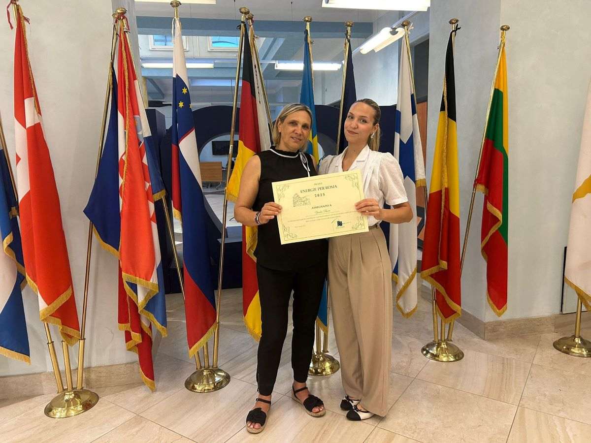 OD PAŠMANA DO RIMA: Hrvatica Zrinka Bačić među dobitnicima nagrade "Energije za Rim 2025." Zrinka i njezina kćer Giulia / Foto: Fenix (MIC)