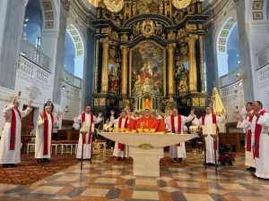 Misno slavlje na tradicionalnom hodočašću/ Foto: Fenix (SIM)