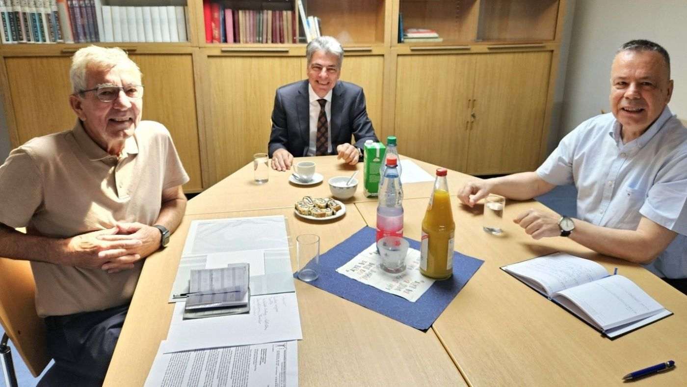 FRANKFURT: Fra Petar Klapež preuzeo službu delegata Dušobrižništva za Hrvate u Njemačkoj FRANKFURT: Fra Petar Klapež preuzeo službu delegata Dušobrižništva za Hrvate u Njemačkoj