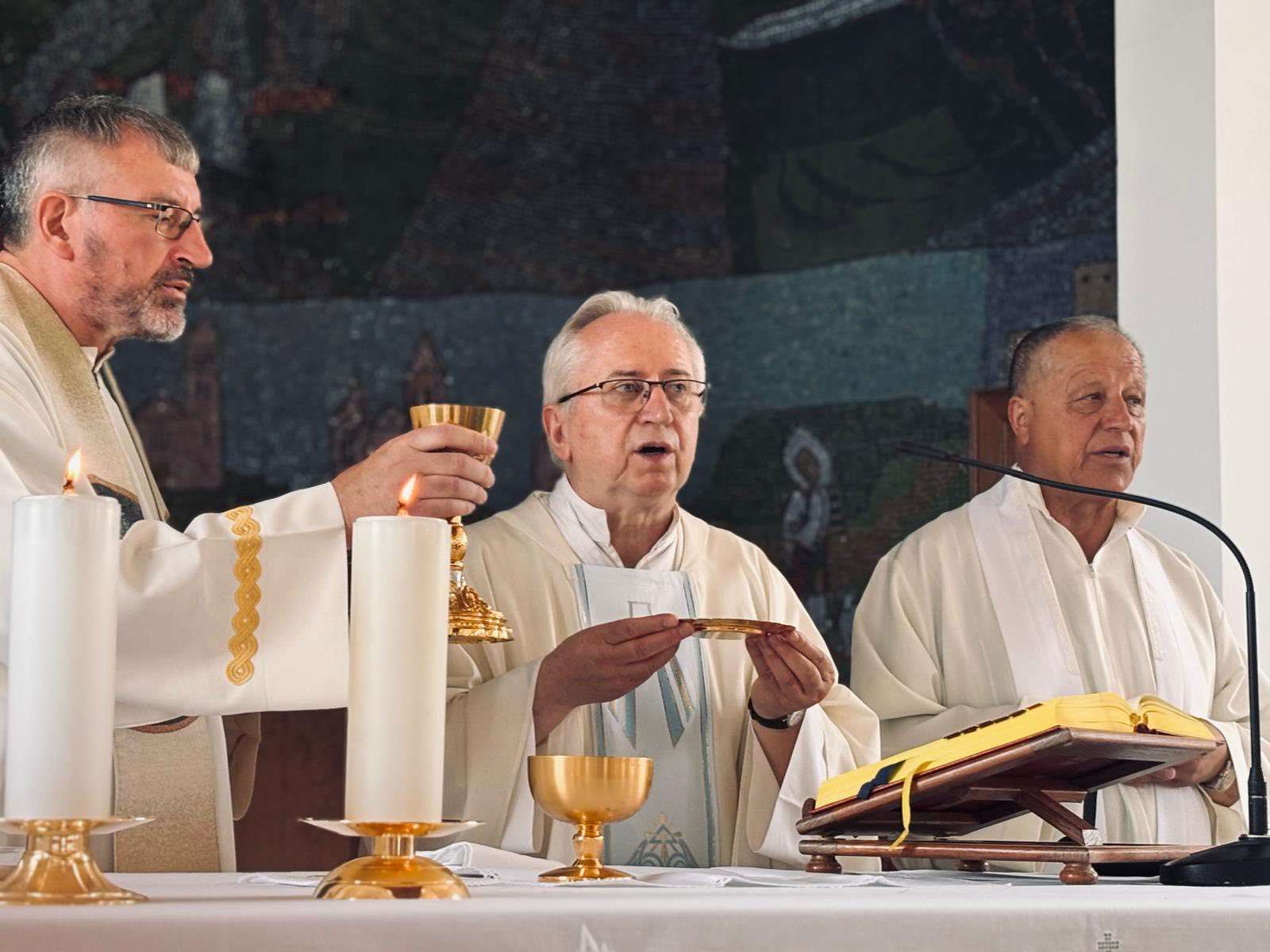 MOLITVA I ZAJEDNIŠTVO: Kijevo proslavilo blagdan Gospe od Karmela i Dan općine MOLITVA I ZAJEDNIŠTVO: Kijevo proslavilo blagdan Gospe od Karmela i Dan općine