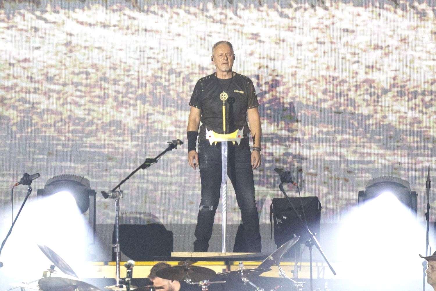 VELIČANSTVEN KONCERT NA HIPODROMU: Thompson otpjevao 30 pjesama pred više od 500 tisuća ljudi VELIČANSTVEN KONCERT NA HIPODROMU: Thompson otpjevao 30 pjesama pred više od 500 tisuća ljudi