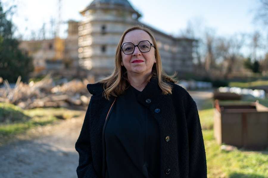 SVE JE VIŠE ŽENA U GRAĐEVINI: Priče s gradilišta i iz ureda ING-GRAD-a SVE JE VIŠE ŽENA U GRAĐEVINI: Priče s gradilišta i iz ureda ING-GRAD-a