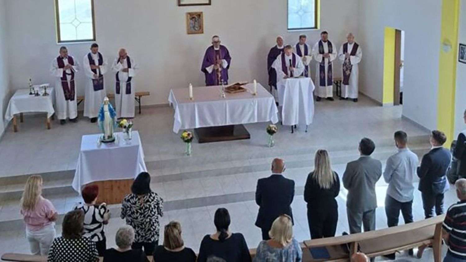 33. OBLJETNICA NAJVEĆEG ZLOČINA NAD HRVATIMA U BiH: U Briševu zvjerski ubijeno 67 Hrvata, najmlađa žtrtva imala 14 godina 33. OBLJETNICA NAJVEĆEG ZLOČINA NAD HRVATIMA U BiH: U Briševu zvjerski ubijeno 67 Hrvata, najmlađa žtrtva imala 14 godina