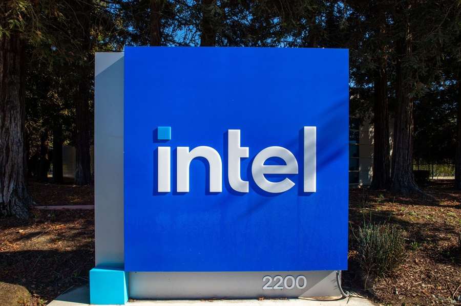 Intel / Foto: Andrej Sokolow/dpa