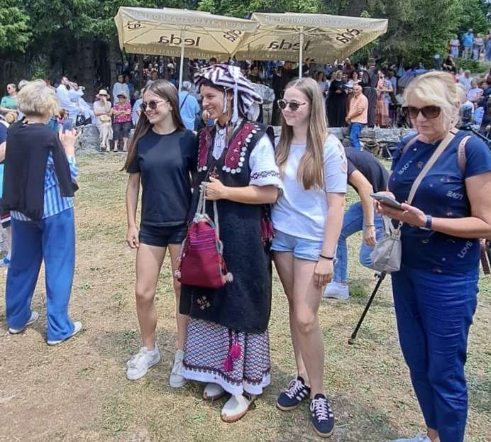 HODOČAŠĆE NA VRAN PLANINU: Tisuće vjernika na Kedžari proslavilo 'Divin dan' HODOČAŠĆE NA VRAN PLANINU: Tisuće vjernika na Kedžari proslavilo 'Divin dan'