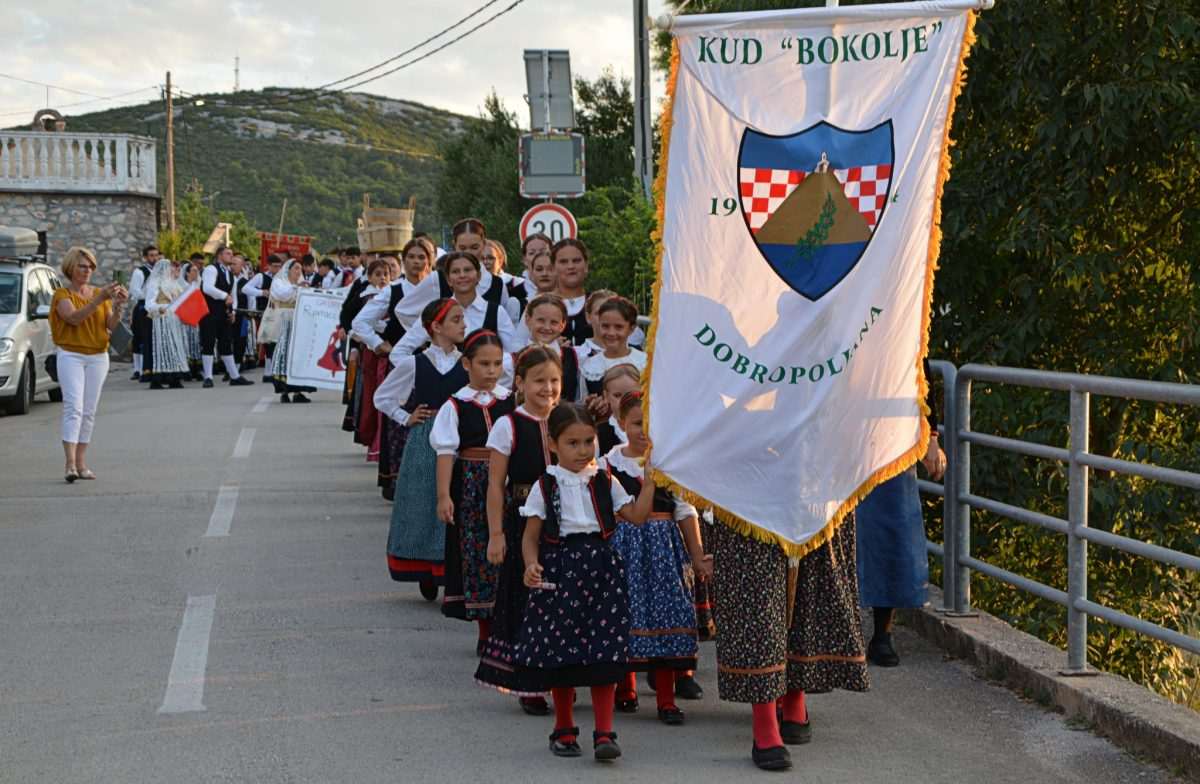 DOBROPOLJANA I MOLISE: Naši stari su znali što vrijedi, na nama je da to ne zaboravimo DOBROPOLJANA I MOLISE: Naši stari su znali što vrijedi, na nama je da to ne zaboravimo