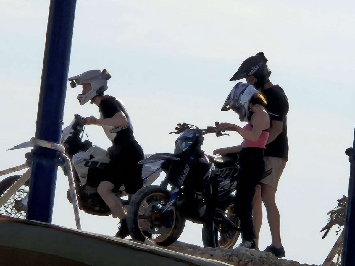 NA OVO MJESTO NITKO NE OSTAJE RAVNODUŠAN: Ako vas put ovuda nanese..., zastanite... Motoristi na Paškom mostu / Foto: Fenix (Lucia Dokoza)