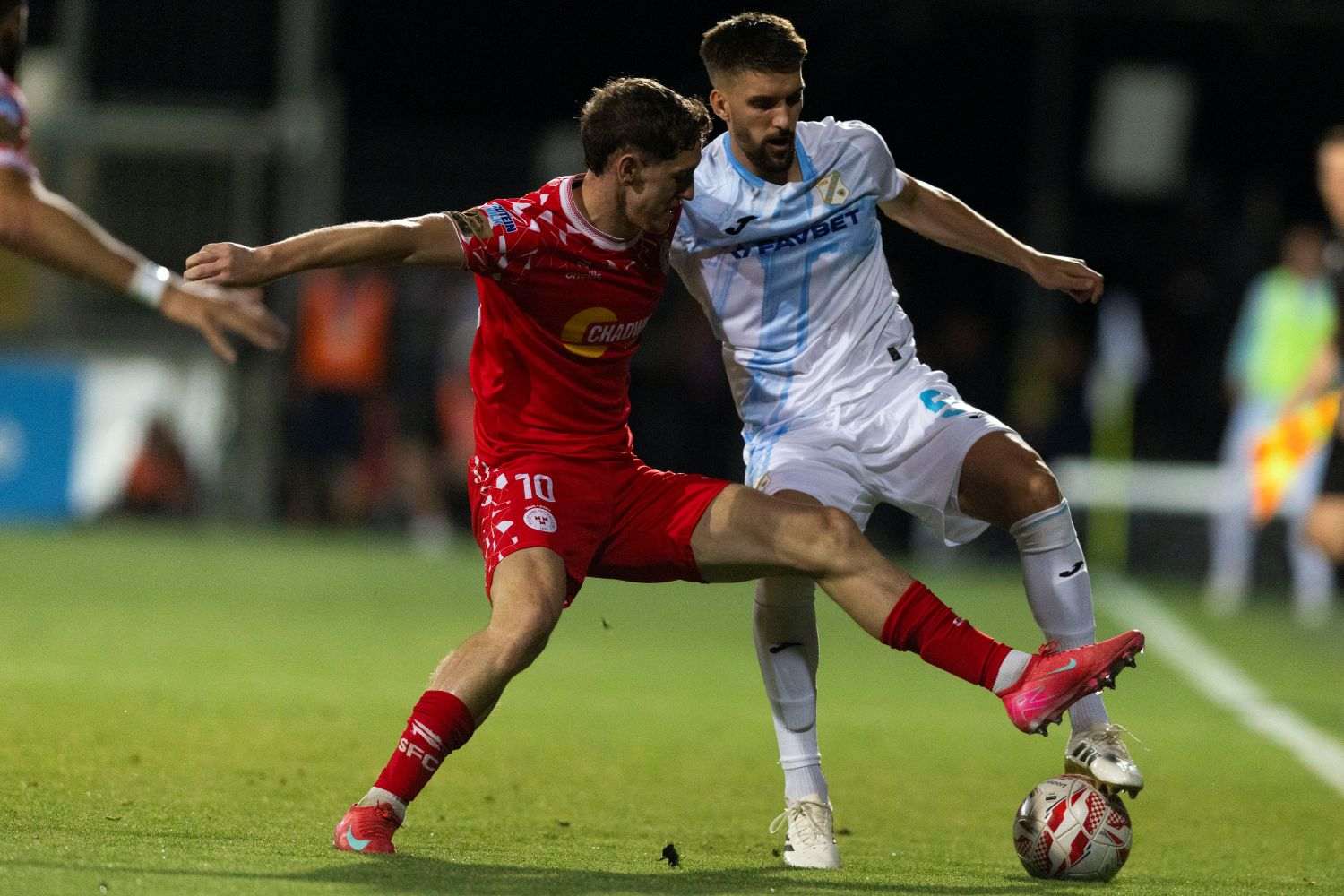 IZNENAĐUJUĆI PORAZ RIJEKE: Hrvatski prvak bez Fruka i Rukavine s 2:1 izgubio od 5. momčadi irskog prvenstva IZNENAĐUJUĆI PORAZ RIJEKE: Hrvatski prvak bez Fruka i Rukavine s 2:1 izgubio od 5. momčadi irskog prvenstva