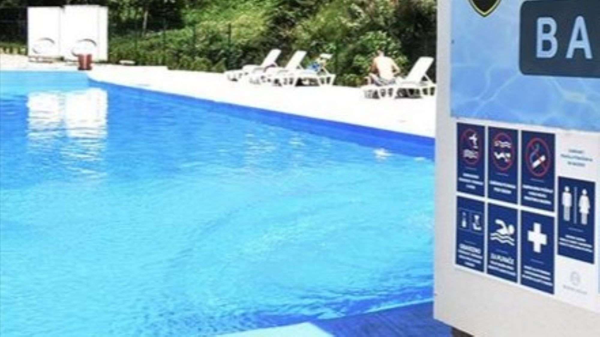 TRAGEDIJA U BAVARSKOJ: Dječak (8) pronađen bez svijesti u bazenu, preminuo u bolnici