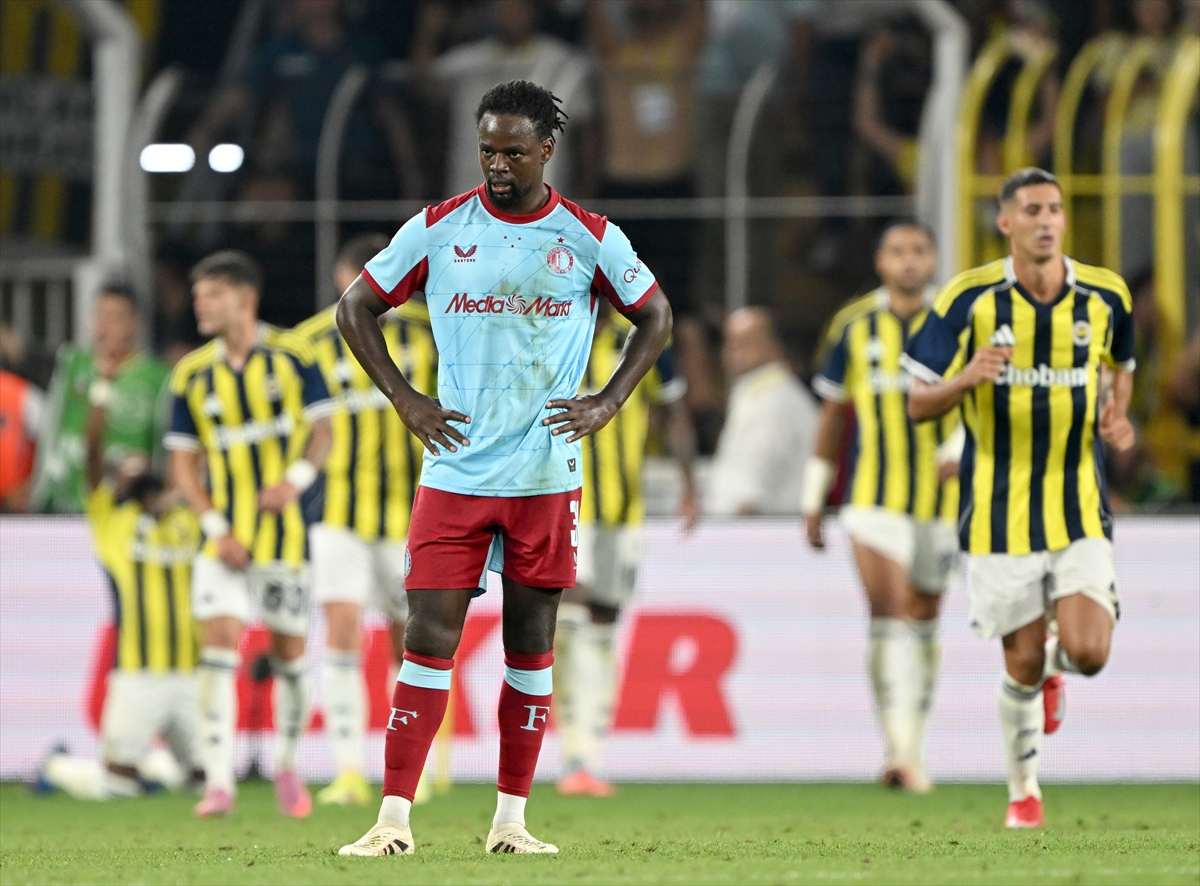 LP: Benfica s 2:0 savladala Nicu, za ulazak u elitno natjecanje igrat će protiv Fenerbahčea koji je s 5:2 pobijedio Feyenoord