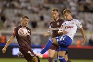 TEŠKO BEZ LIVAJE: Hajduk na Poljudu pogotkom Karačića u 85. minuti s 2:1 savladao Istru 1961