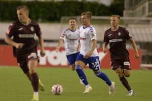 TEŠKO BEZ LIVAJE: Hajduk na Poljudu pogotkom Karačića u 85. minuti s 2:1 savladao Istru 1961