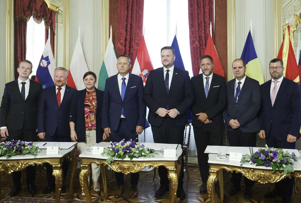 Potpisivanje Memoranduma o razumijevanju u vezi regionalne integracije burzi / Foto: Hina