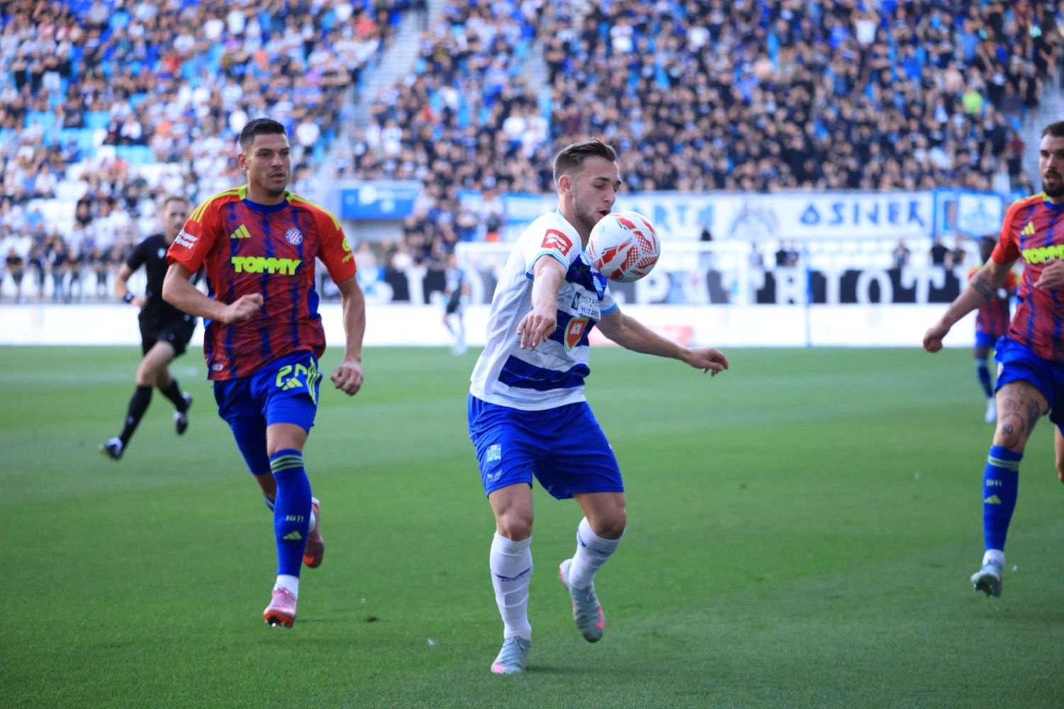 HAJDUK U OSIJEKU UPISAO 4. POBJEDU ZAREDOM: Livaja i Šego strijelci za 2:0 slavlje splitske momčadi HAJDUK U OSIJEKU UPISAO 4. POBJEDU ZAREDOM: Livaja i Šego strijelci za 2:0 slavlje splitske momčadi