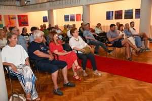 VEČER POSVEĆENA OČUVANJU KULTURNE BAŠTINE: Knjiga „Identitet Moliških Hrvata“ Marte Račić predstavljena u Metkoviću