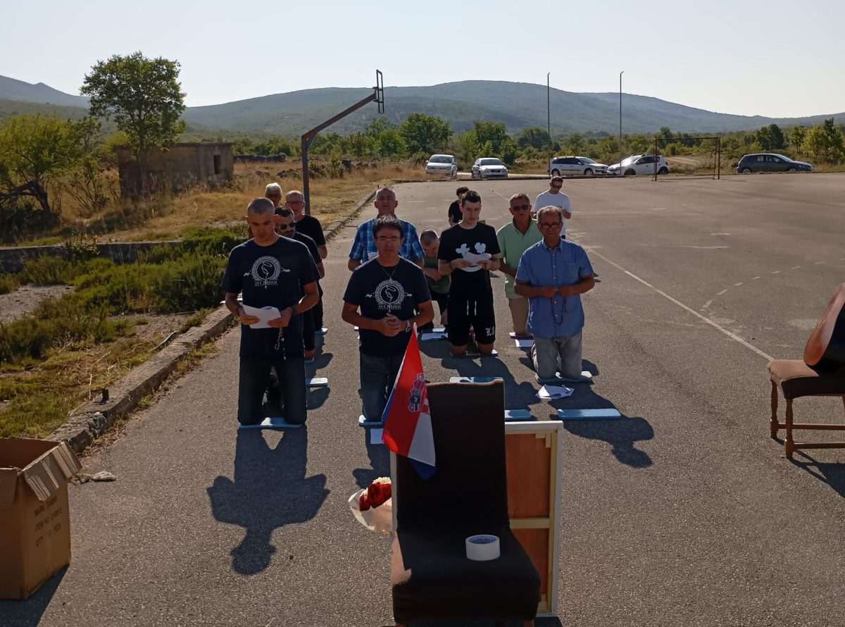 Javna molitva krunice/ Foto: Udruga Gospa od Ružarija Budimiri