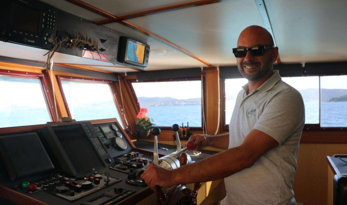 KAPETAN MATE I MORNAR VITO NA BRODU „SVETI ŠIME“: Mladić koji je zaspao u strojarnici, tajne s broda, ćaćina ćer i Kornati... Kapetan Mate Čikarela / Foto: Fenix (MD)