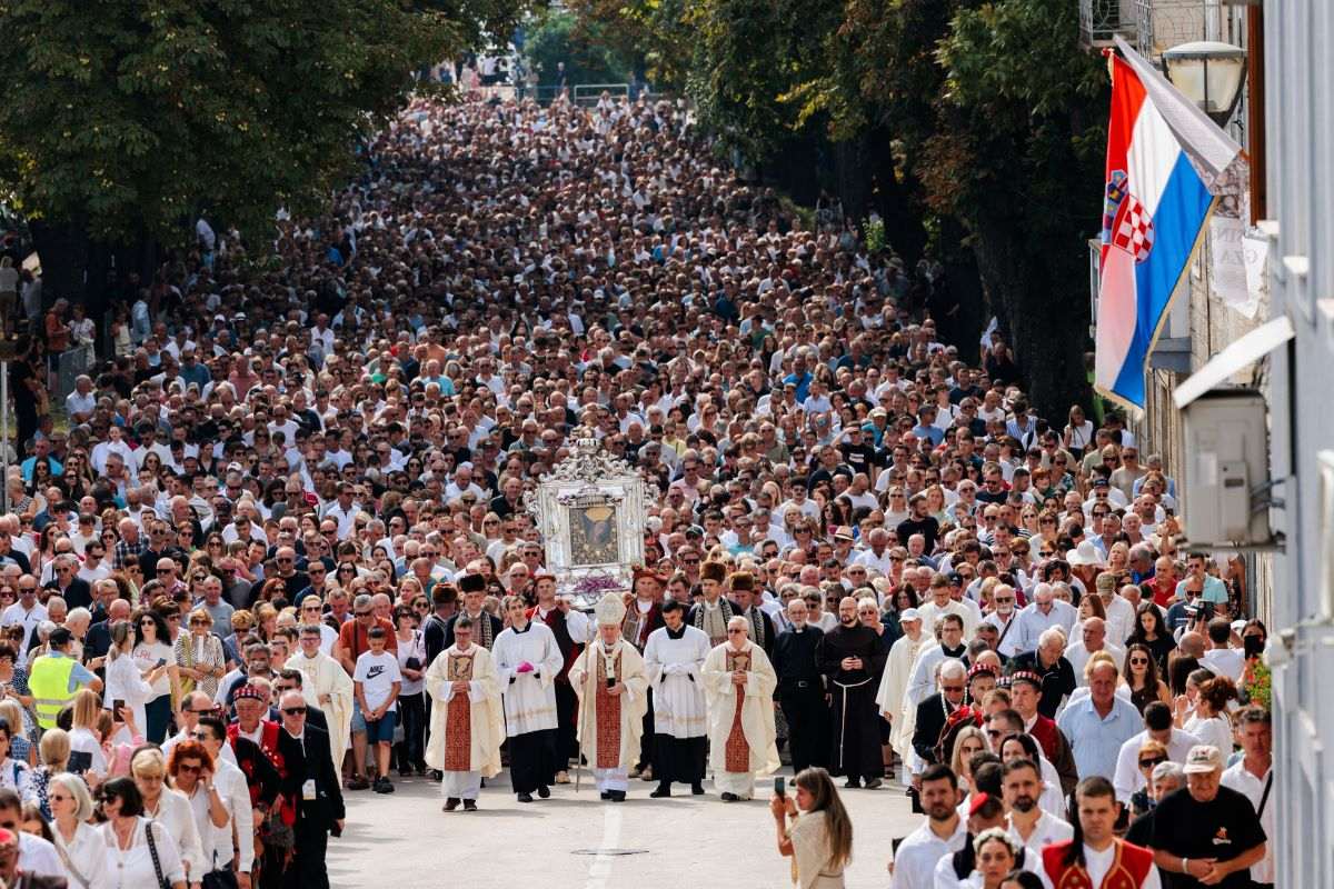 Svetkovina Velike Gospe u marijanskom svetištu Gospe Sinjske / Foto: Hina