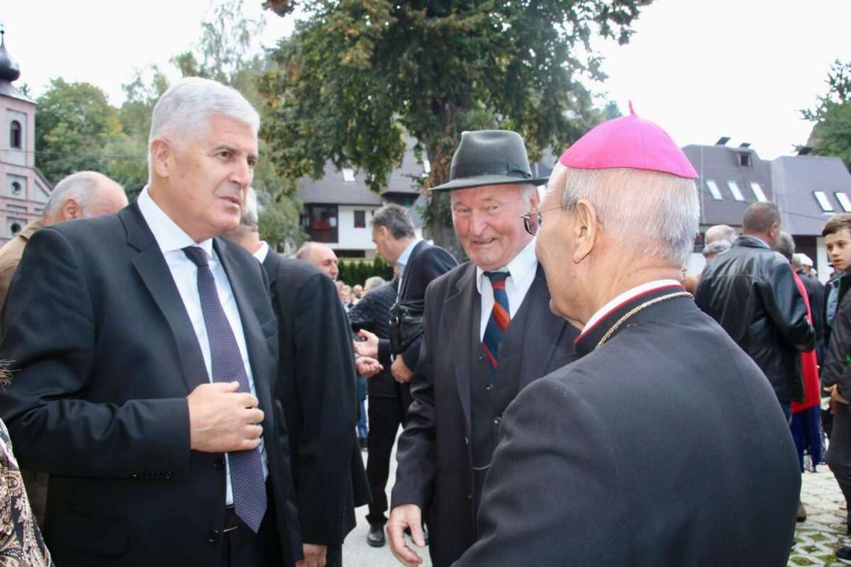 VAREŠ: Proslava svetog Mihovila i obilazak Male škole sestara franjevki