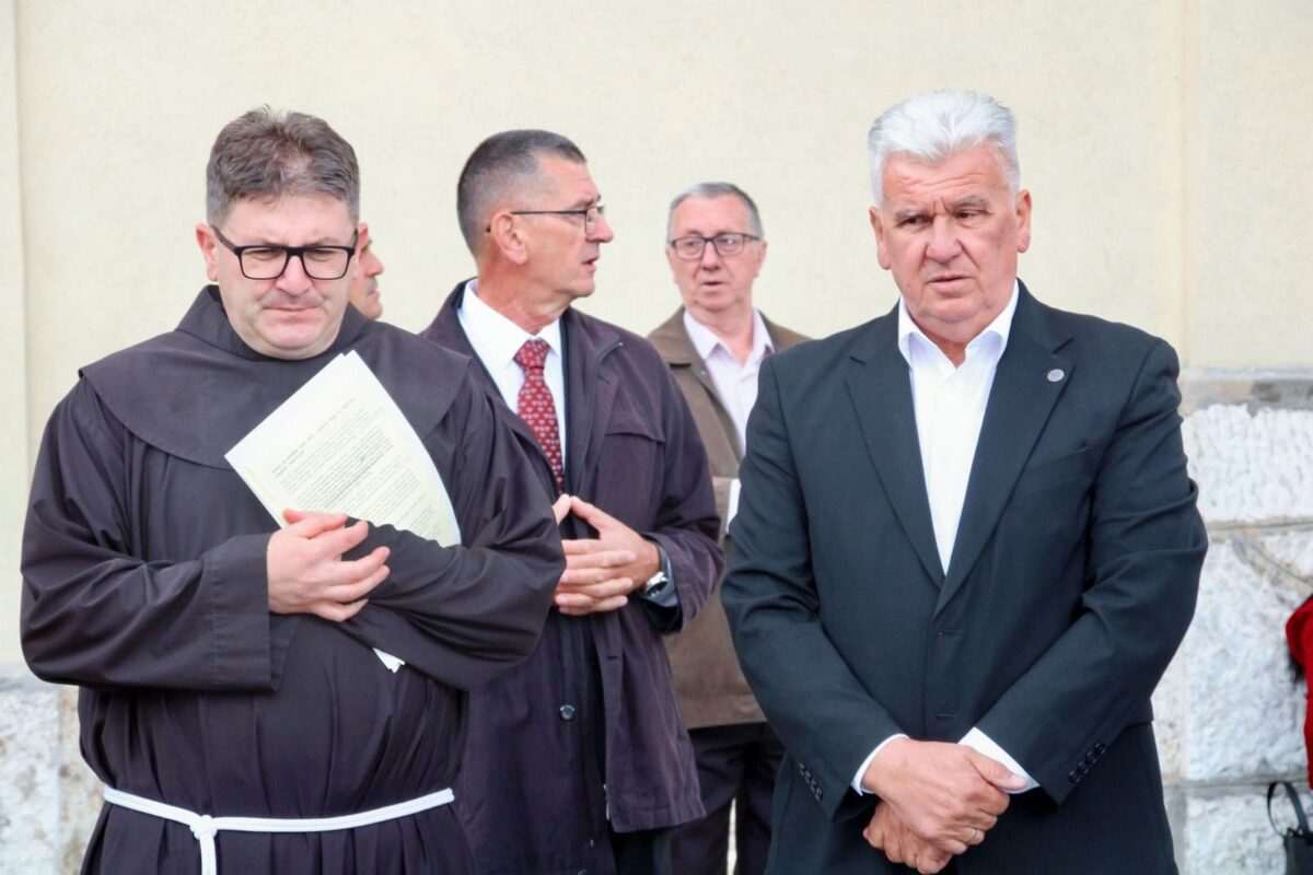 VAREŠ: Proslava svetog Mihovila i obilazak Male škole sestara franjevki