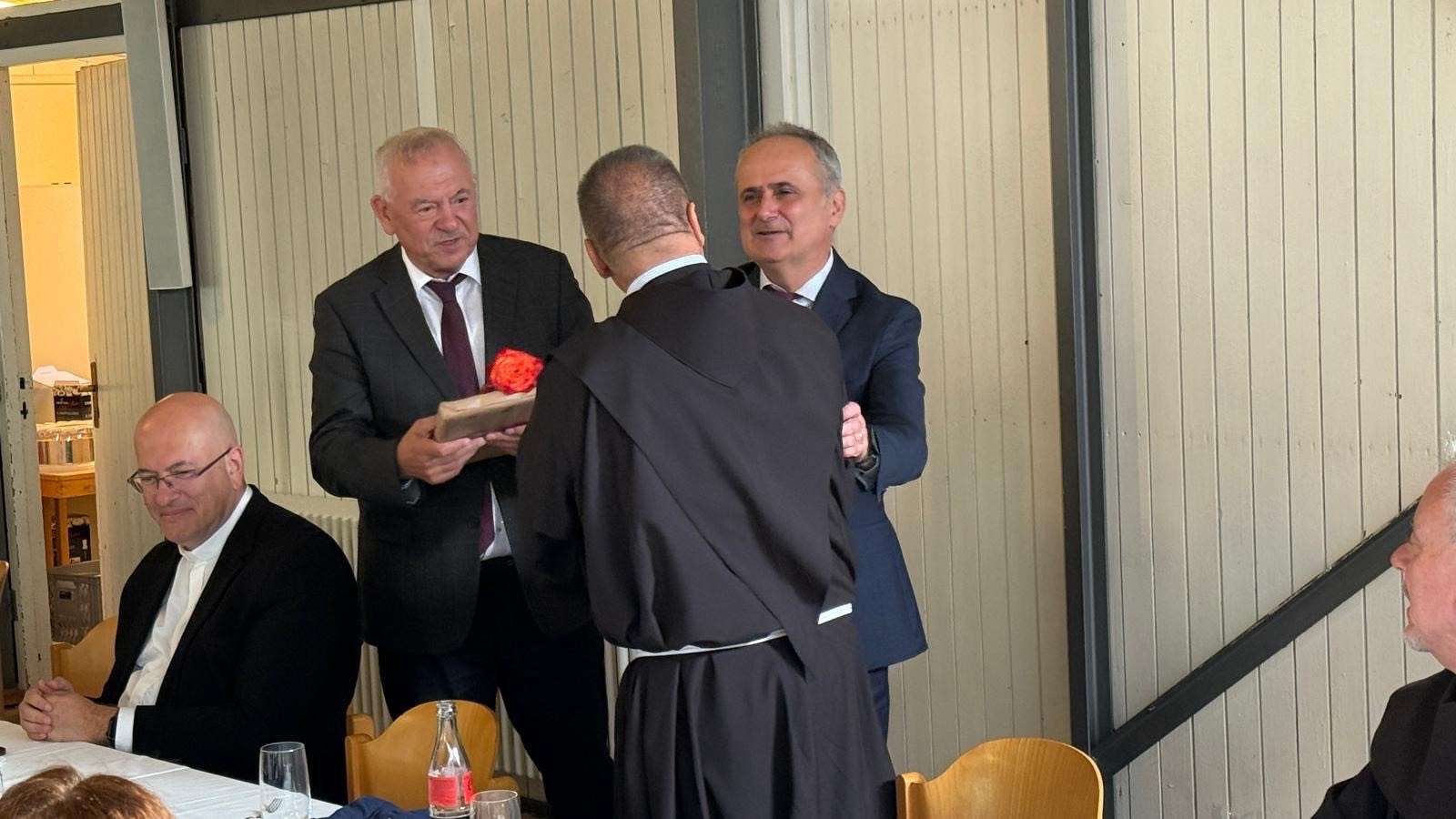 Oproštaj od fra Petra/  Foto: Fenix (VRH)
